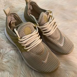 Women’s Nike Presto Beige